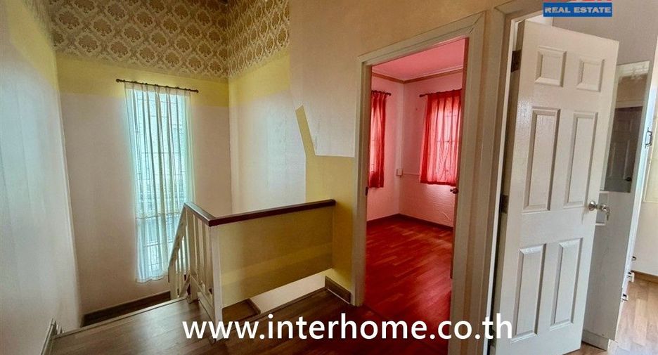 Casa en venta de 4 habitaciones en Nong Chok, Bangkok