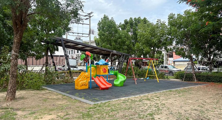 For sale 3 ベッドルーム townhouse in Bang Kruai, Nonthaburi