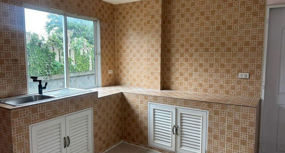 For rent 3 bedrooms house in San Sai, Chiang Mai