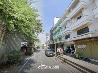 Gewerbefläche zum Kauf mit 2 Zimmer in Mueang Samut Prakan, Samut Prakan