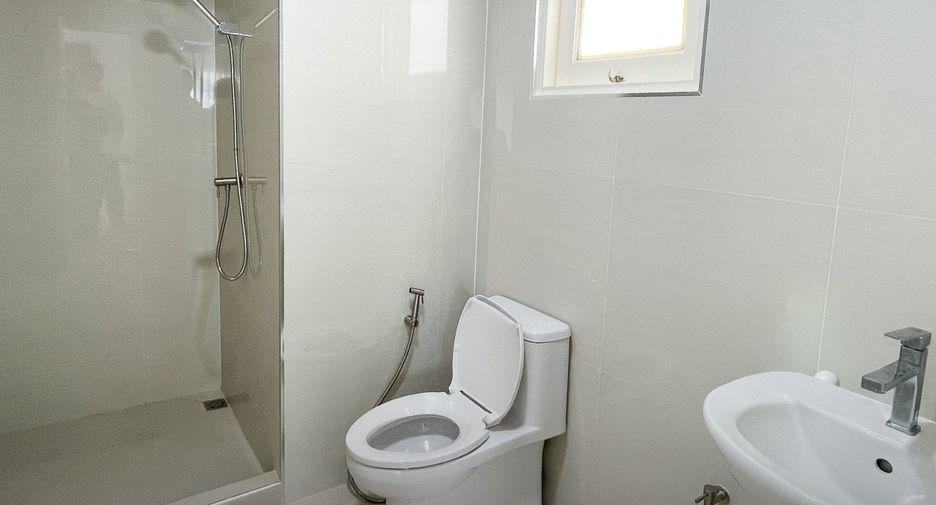 Haus zum Kauf mit 3 Zimmer in Khlong Sam Wa, Bangkok