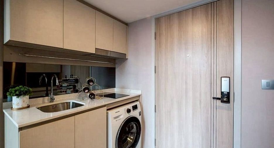 For rent 1 bed condo in Sathon, Bangkok