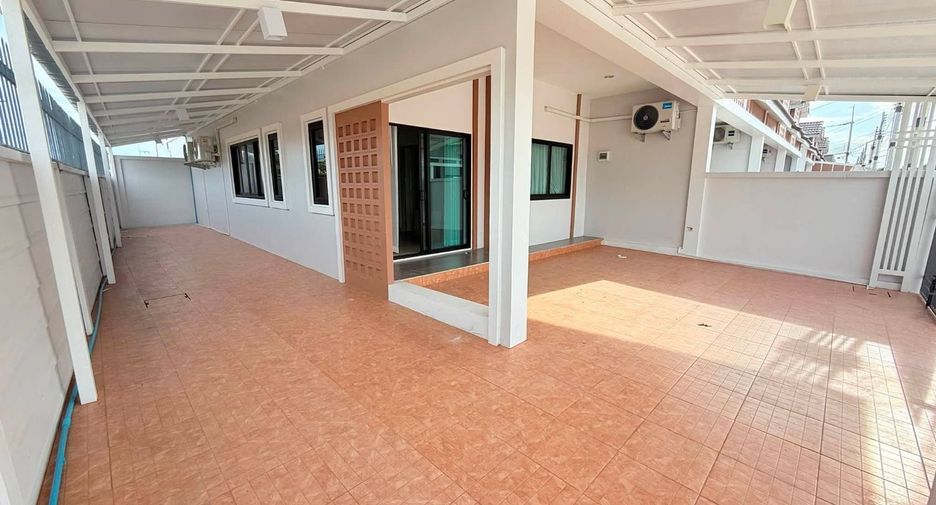 For rent 2 bedrooms house in Bang Lamung, Chonburi