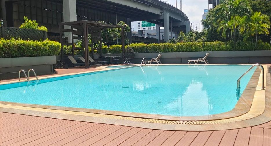 Wohnung zur Miete mit 2 Zimmer in Watthana, Bangkok