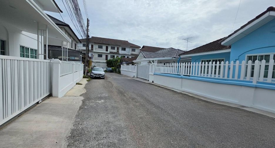 For rent 3 bedrooms house in Bang Lamung, Chonburi