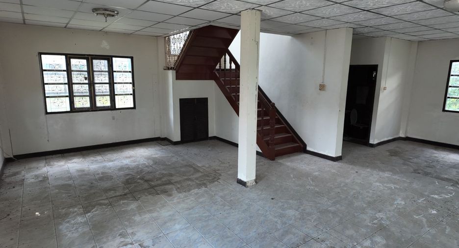 For sale 6 bedrooms house in Khlong Sam Wa, Bangkok