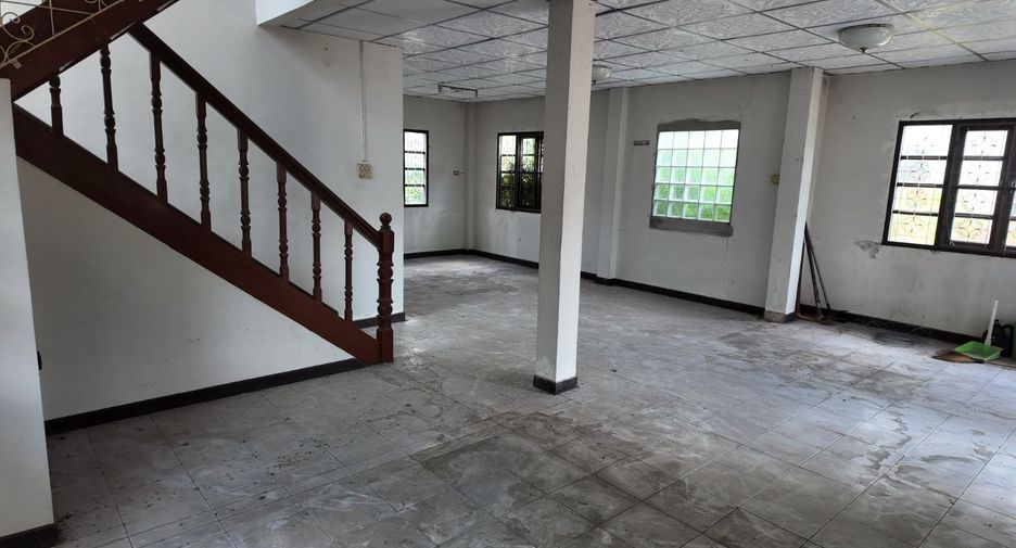 For sale 6 bedrooms house in Khlong Sam Wa, Bangkok