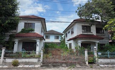 For sale 6 bedrooms house in Khlong Sam Wa, Bangkok