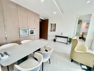 À louer 2 chambres condo à Pathum Wan, Bangkok