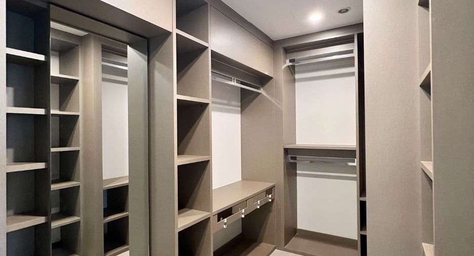 For sale 2 bedrooms condo in Bang Kho Laem, Bangkok