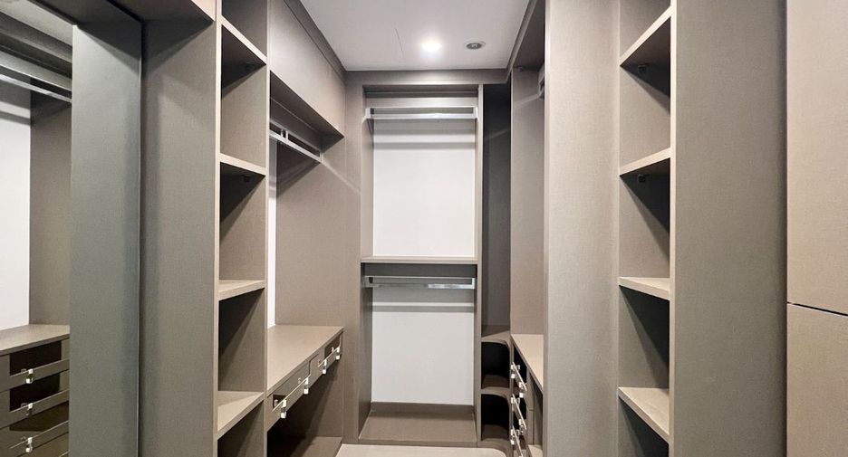For sale 2 bedrooms condo in Bang Kho Laem, Bangkok