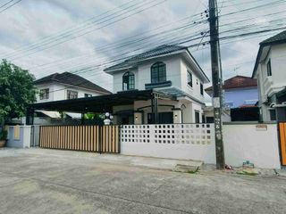 Casa en venta de 4 habitaciones en Khlong Sam Wa, Bangkok