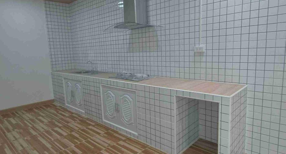 Haus zum Kauf mit 4 Zimmer in Khlong Sam Wa, Bangkok