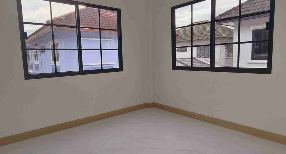 Haus zum Kauf mit 4 Zimmer in Khlong Sam Wa, Bangkok