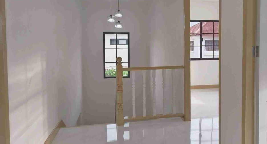 Haus zum Kauf mit 4 Zimmer in Khlong Sam Wa, Bangkok