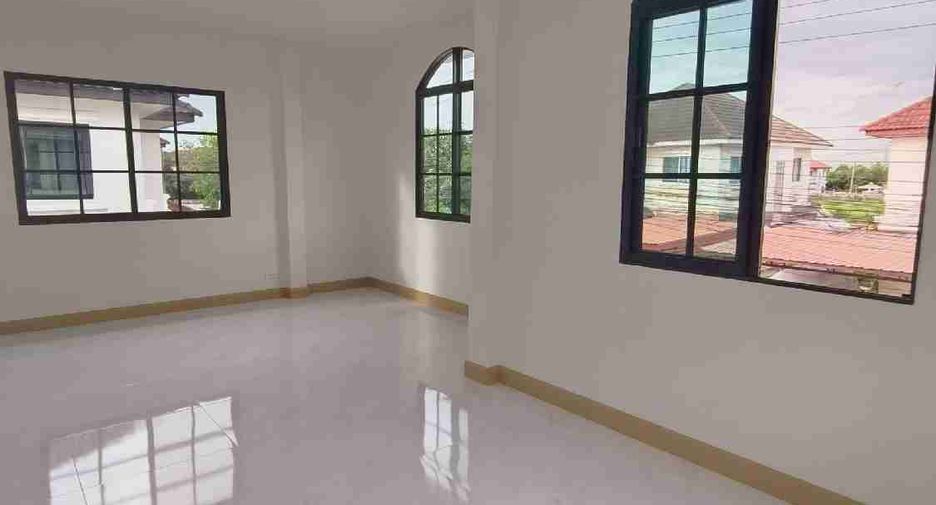 Haus zum Kauf mit 4 Zimmer in Khlong Sam Wa, Bangkok