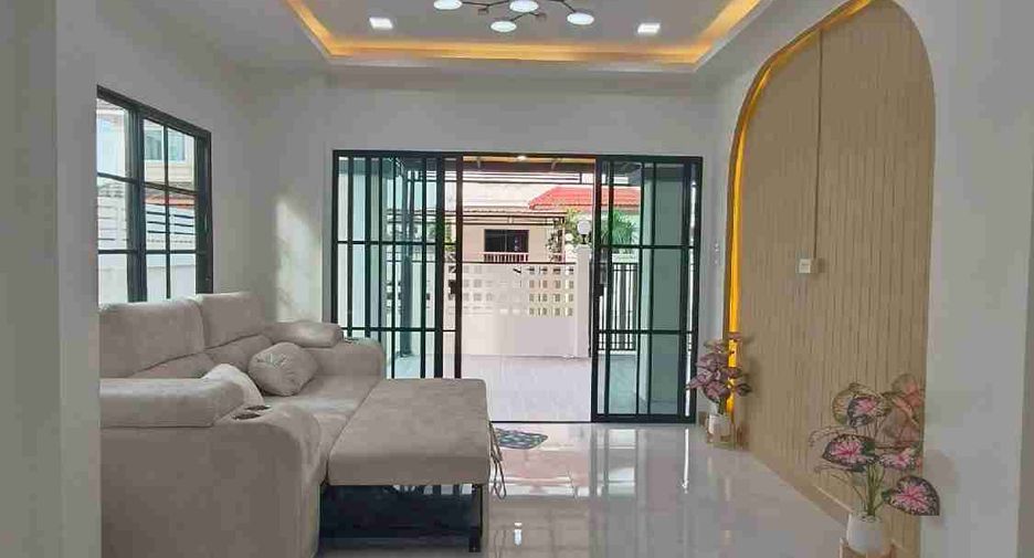 Haus zum Kauf mit 4 Zimmer in Khlong Sam Wa, Bangkok