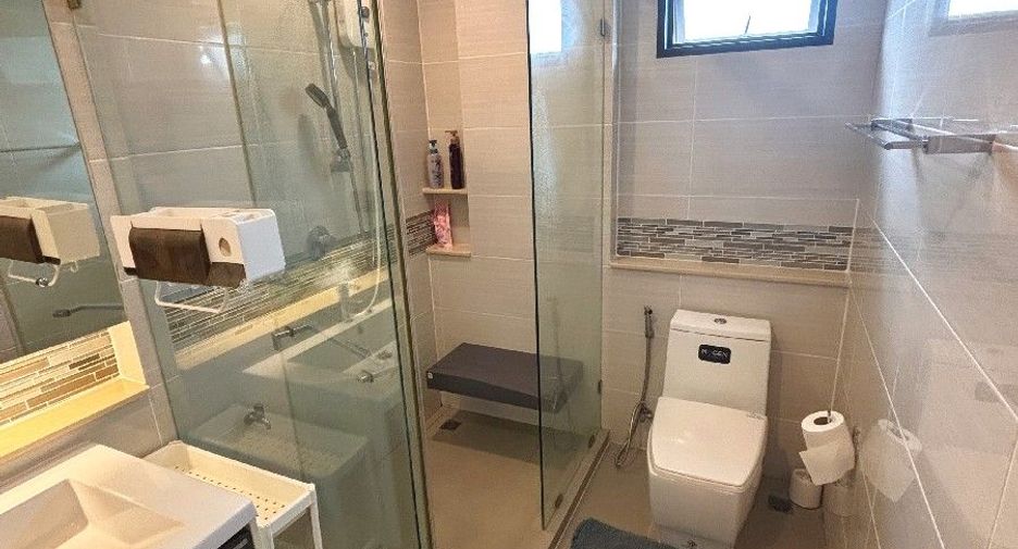 For rent 4 bedrooms house in Prawet, Bangkok
