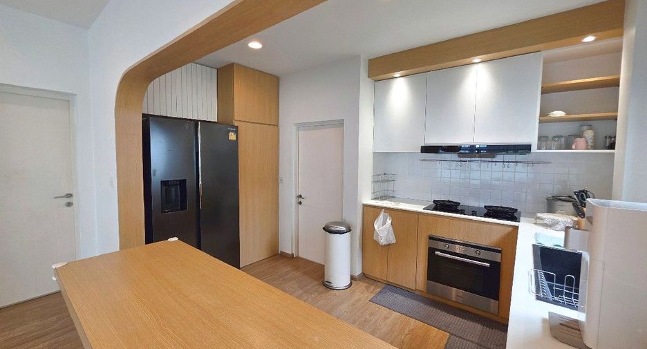Haus zur Miete mit 4 Zimmer in Prawet, Bangkok