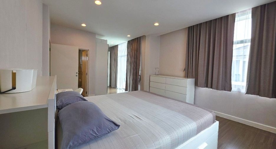 Haus zur Miete mit 4 Zimmer in Prawet, Bangkok