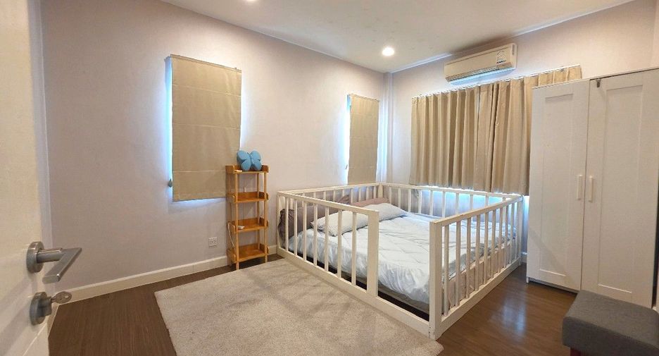 Haus zur Miete mit 4 Zimmer in Prawet, Bangkok