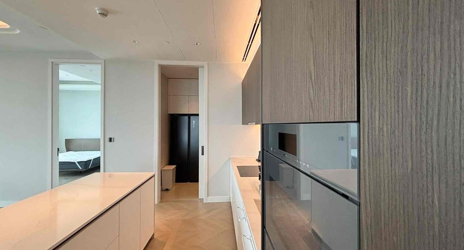 For sale そして for rent 3 ベッドルーム condo in Sathon, Bangkok