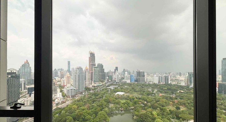 For sale そして for rent 3 ベッドルーム condo in Sathon, Bangkok