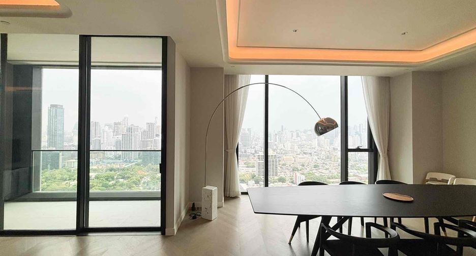 For sale そして for rent 3 ベッドルーム condo in Sathon, Bangkok