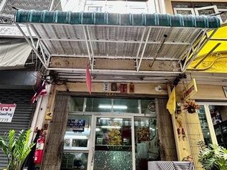 Local comercial en venta de 3 habitaciones en Phra Nakhon, Bangkok