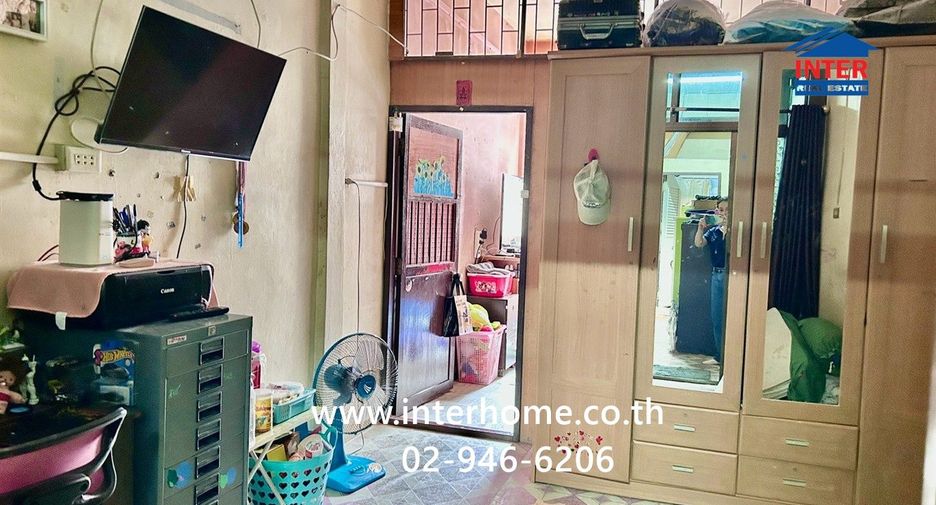 Local comercial en venta de 3 habitaciones en Phra Nakhon, Bangkok