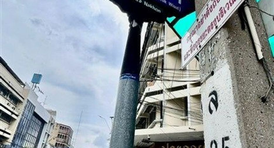 Local comercial en venta de 3 habitaciones en Phra Nakhon, Bangkok