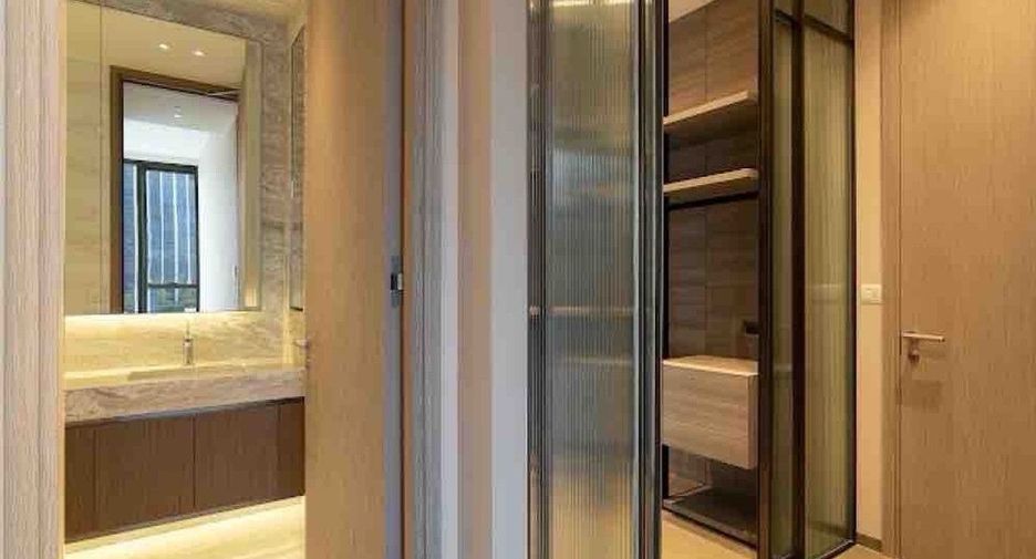 Wohnung zur Miete und zum Kauf mit 1 Zimmer in Pathum Wan, Bangkok