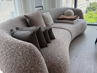 Wohnung zur Miete und zum Kauf mit 1 Zimmer in Pathum Wan, Bangkok