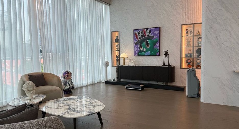 Wohnung zur Miete und zum Kauf mit 1 Zimmer in Pathum Wan, Bangkok