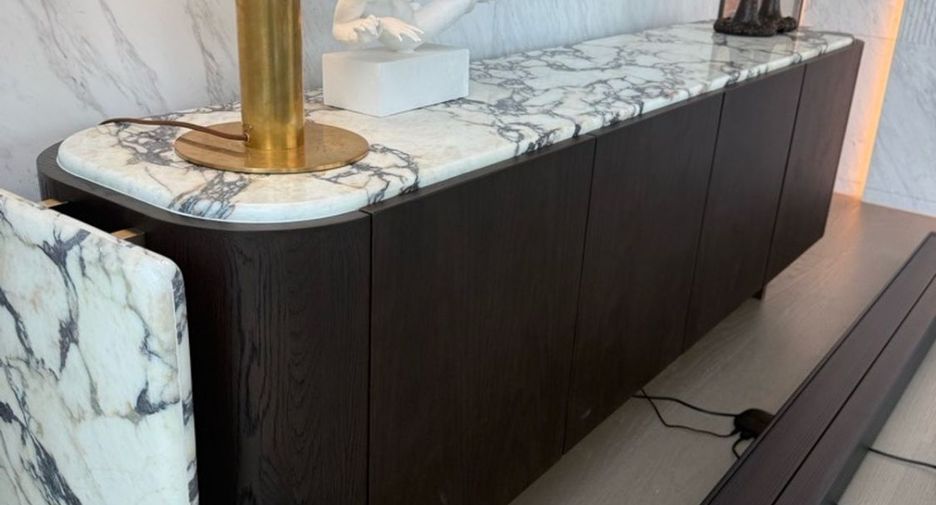 Wohnung zur Miete und zum Kauf mit 1 Zimmer in Pathum Wan, Bangkok