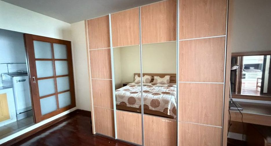For rent and for sale 2 bedrooms condo in Si Racha, Chonburi