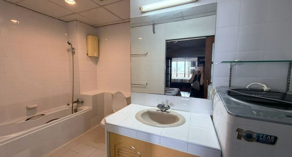 For rent and for sale 2 bedrooms condo in Si Racha, Chonburi