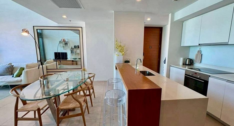 Wohnung zum Kauf mit 2 Zimmer in Sathon, Bangkok