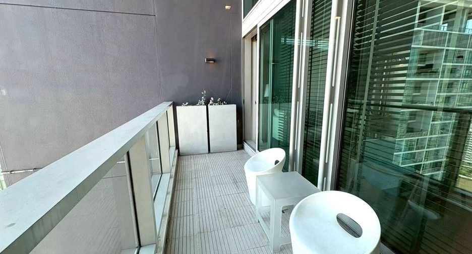 Wohnung zum Kauf mit 2 Zimmer in Sathon, Bangkok