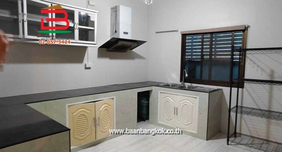 Casa en venta de 4 habitaciones en Ban Chang, Rayong