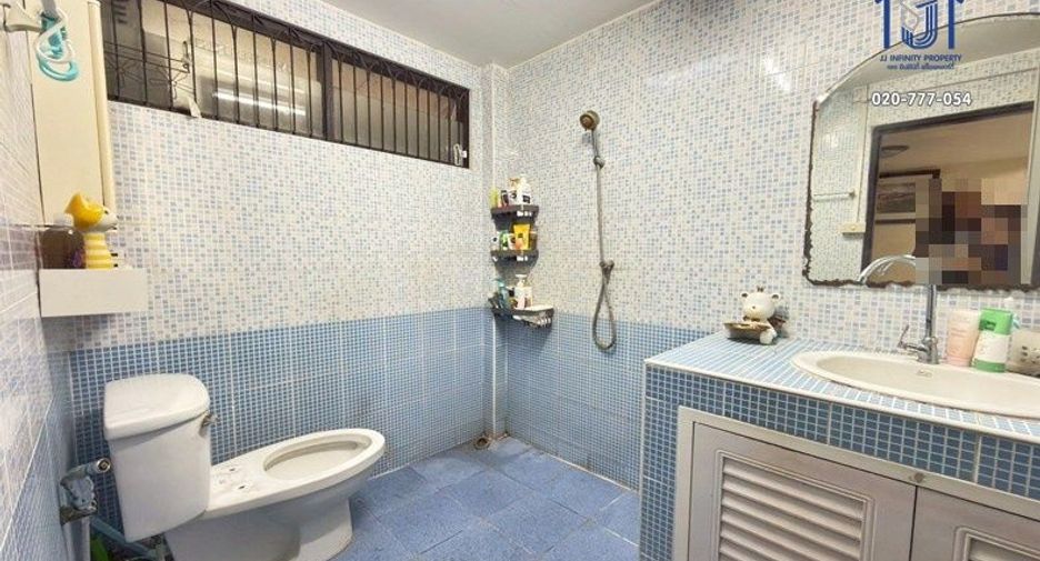 Haus zum Kauf mit 3 Zimmer in Lat Phrao, Bangkok