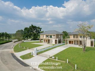 For sale 4 bedrooms house in East Pattaya, Pattaya