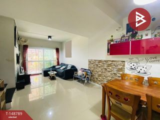 Casa adosada en venta de 3 habitaciones en Phra Pradaeng, Samut Prakan