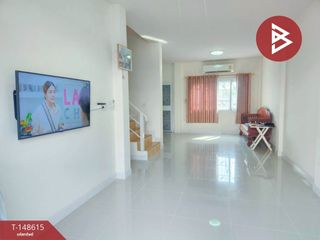 Reihenhaus zum Kauf mit 3 Zimmer in Phutthamonthon, Nakhon Pathom