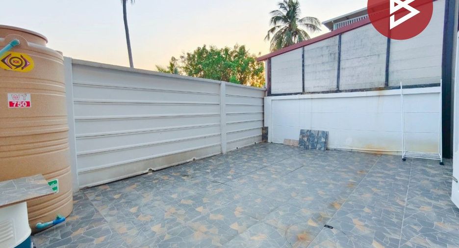 Reihenhaus zum Kauf mit 3 Zimmer in Phutthamonthon, Nakhon Pathom