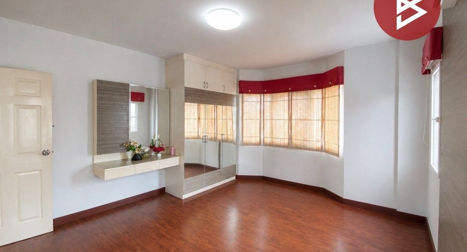 Haus zum Kauf mit 3 Zimmer in Bang Bua Thong, Nonthaburi