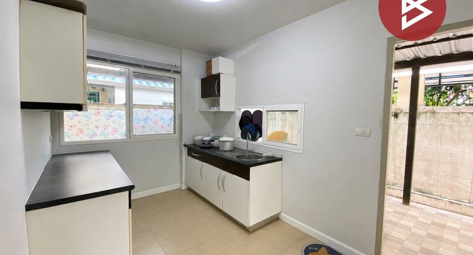 Haus zum Kauf mit 3 Zimmer in Bang Bua Thong, Nonthaburi