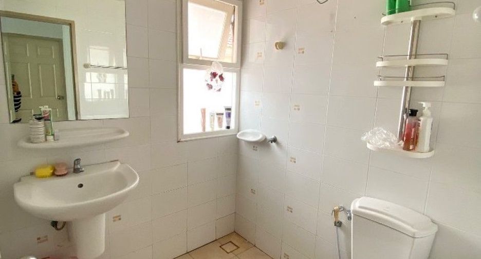 Haus zum Kauf mit 3 Zimmer in Bang Bua Thong, Nonthaburi