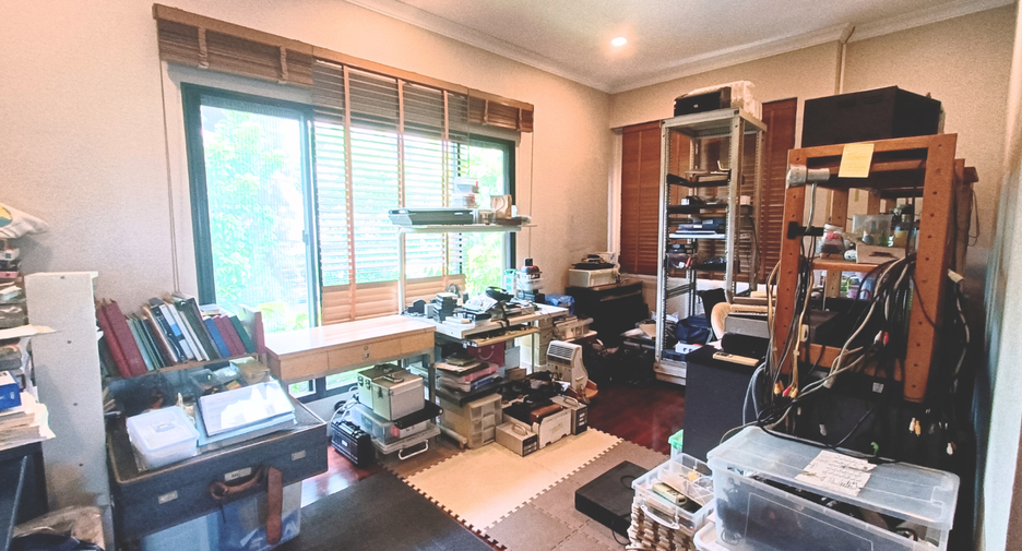 For rent and for sale 4 bedrooms house in Lat Krabang, Bangkok