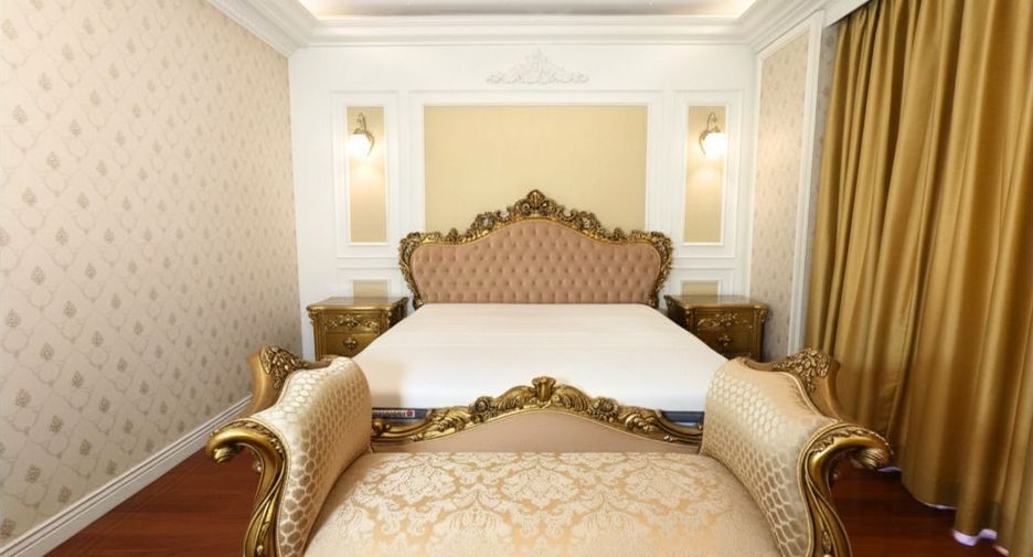 For sale 2 bedrooms townhouse in Suan Luang, Bangkok